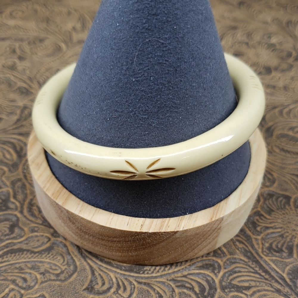 Vintage Ivory Color Carved Unique Bangle Bracelet